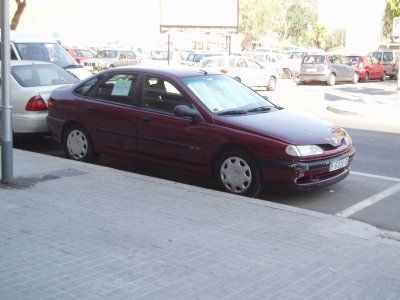 RENAULT LAGUNA ANADE 2.2 TURBO DIESEL - BARCELONA