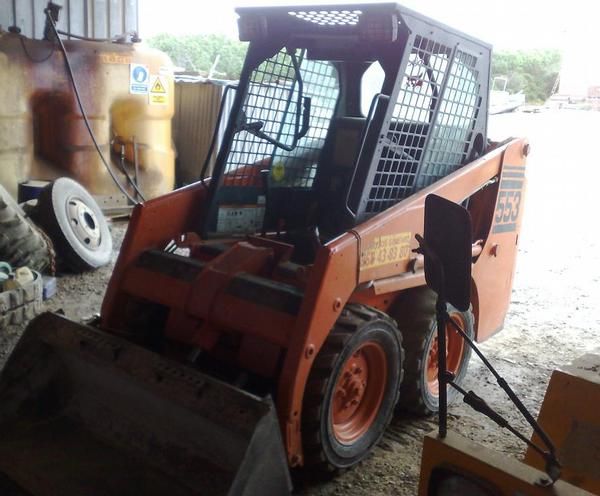 Vendo bobcat 553