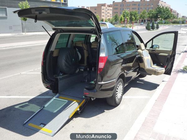 Vendo Lancia Phedra 2.2 adaptado para personas con minusvalías