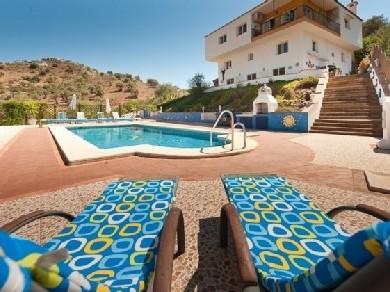 Chalet con 6 dormitorios se vende en Malaga, Costa del Sol