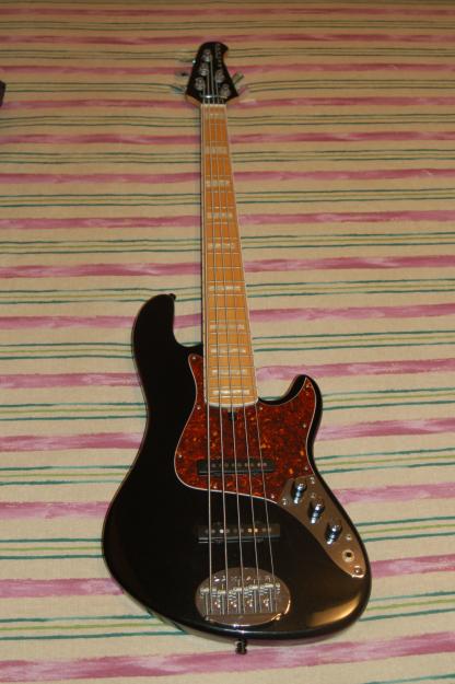 LAKLAND MODELO DARRYL JONES 5 CUERDAS