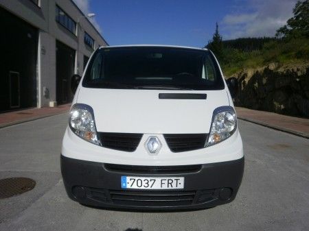 RENAULT TRAFFIC 2.0 COMBI 6 PASSENGER - Vizcaya