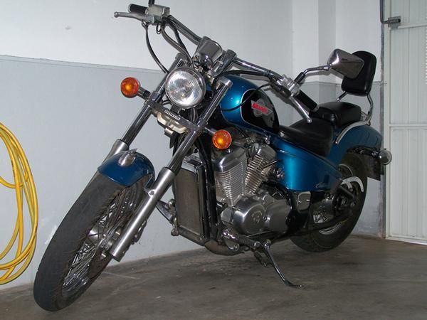 HONDA SHADOW VT600