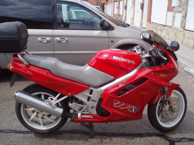 HONDA VFR750F