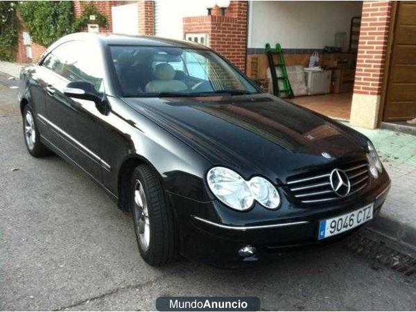 Mercedes-Benz CLK 270 CDI Avantgarde * 12 Meses