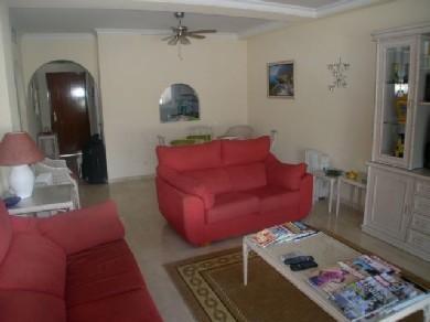 Apartamento con 2 dormitorios se vende en Estepona, Costa del Sol