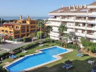 Apartamento con 4 dormitorios se vende en Marbella, Costa del Sol