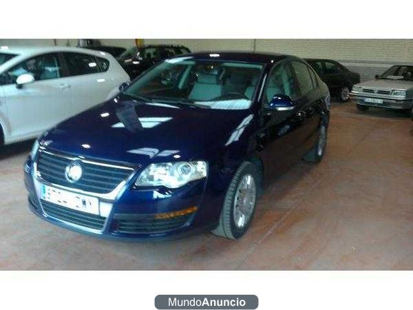 Volkswagen Passat TRENDLINE(10.0 00+IVA)