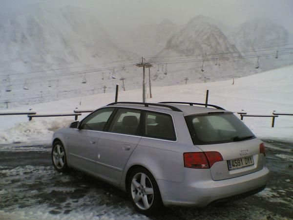 VENDO AUDI A4 AVANT 2.0 TDI