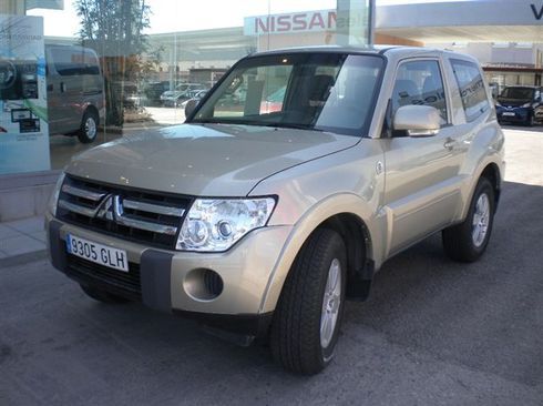 Mitsubishi Montero 3.2 DI-D INVITE 3P