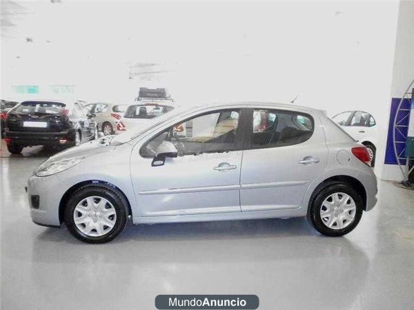 Peugeot 207 BUSINESS LINE 1.4i 75