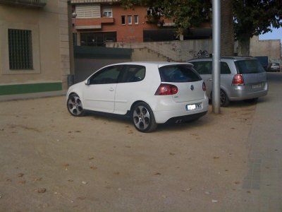 VOLKSWAGEN GOLF GTI - Barcelona