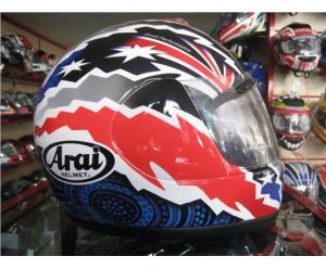 casco ARAI  SV DOOHAN7 REGGAE