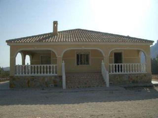 Chalet en venta en Pinoso, Alicante (Costa Blanca)