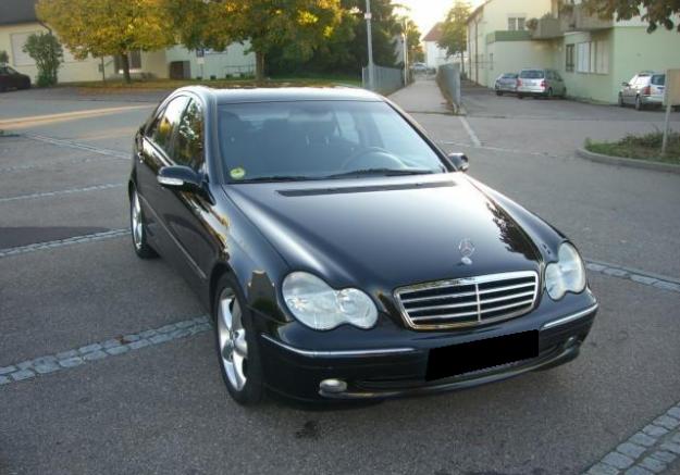 2002 Mercedes-Benz C 220 CDI Avantgarde Negro