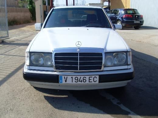 Mercedes 230 E