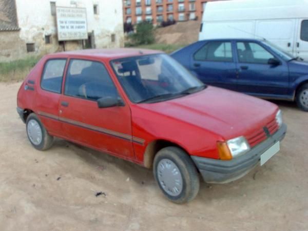 Peugeot 205