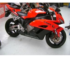 HONDA CBR 1000 RR FIREBLADE