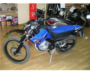 YAMAHA XT 125 R