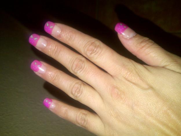 Uñas de gel o acrilicas por 20 e y relleno 15e, esmaltado permanente a 15e