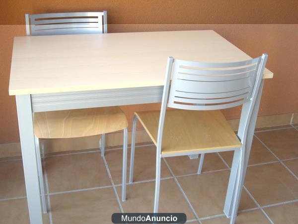 Mesa y sillas de cocina moderna