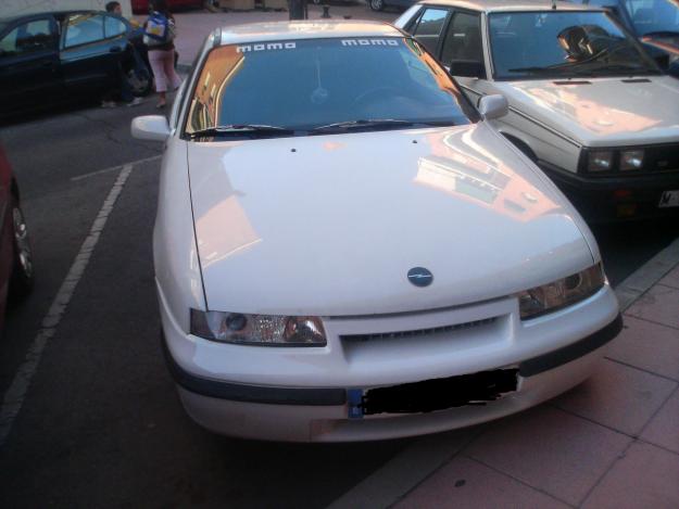 opel calibra con golpe