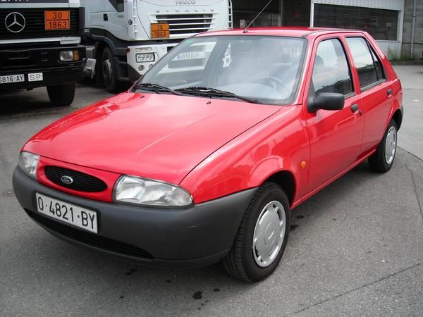 Se vende ford fiesta