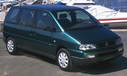 Vendo un coche citroen évasion TD1.9 para piéza de recambio.