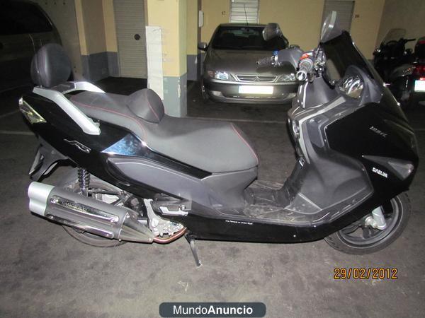 SE VENDE SCOOTER DAELIN S3 15 Cv.