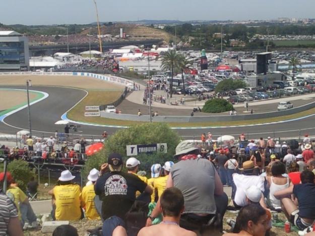 ENTRADA  X1 MOTO GP JEREZ 2011