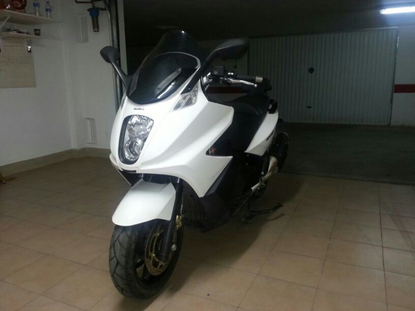 Gilera gp800 en perfecto estado.