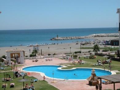 Apartamento con 2 dormitorios se vende en Manilva, Costa del Sol