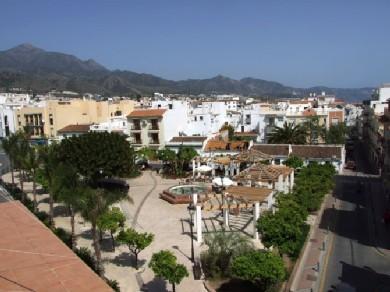 Apartamento con 2 dormitorios se vende en Nerja, Costa del Sol, Axarquia