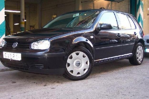 Venta de coche Volkswagen Golf 1.6 Spirit  5p '03 en Carabanchel