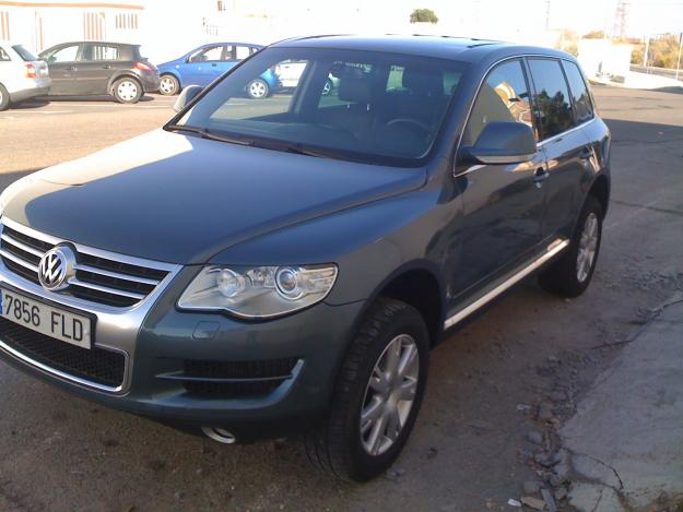 Volkswagen Touareg R5 TDI Tiptronic + Motion