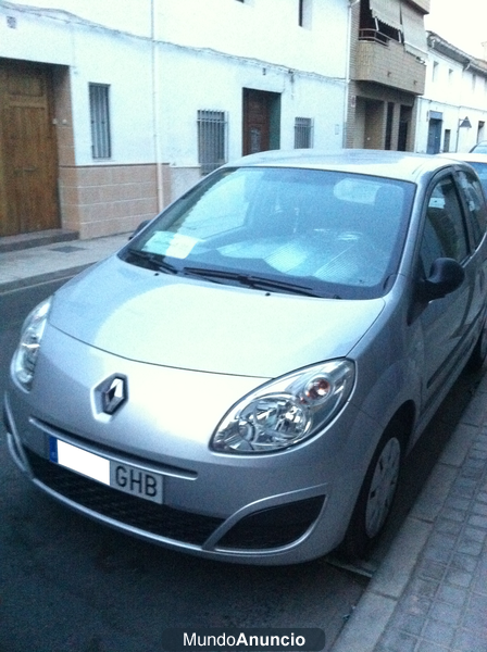 SE VENDE CLIO SEMINUEVO