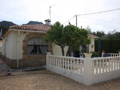 Chalet con 2 dormitorios se vende en Orba