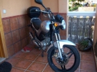 Vendo Yamaha YBR 125 con 3300 kms por 1000euros - mejor precio | unprecio.es