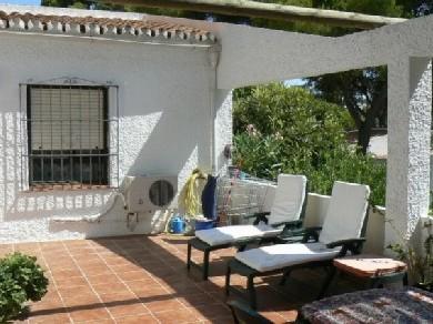 Chalet con 2 dormitorios se vende en Mijas Costa, Costa del Sol