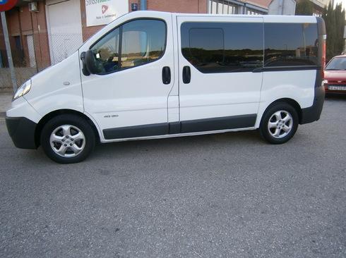 Renault trafic passenger 2.5 dci 145cv 8plazas