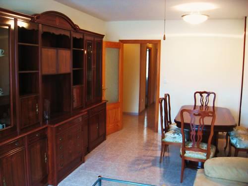 URGE VENDER LOTE DE MUEBLES!!!!!! 695 EUROS!!!!!!!