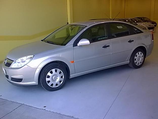 OPEL VECTRA 1.9 CDTI ESSENTIA 120CV KM REALES GARANTIZADOS