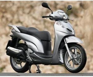 HONDA SCOOPY SH 300