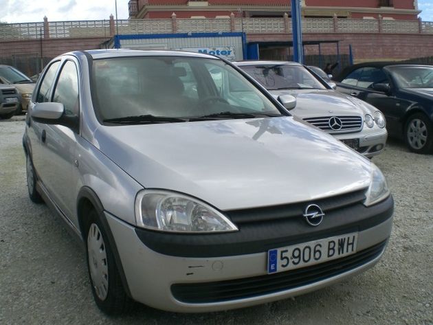 OPEL Corsa 1.2 16v Club Easytronic