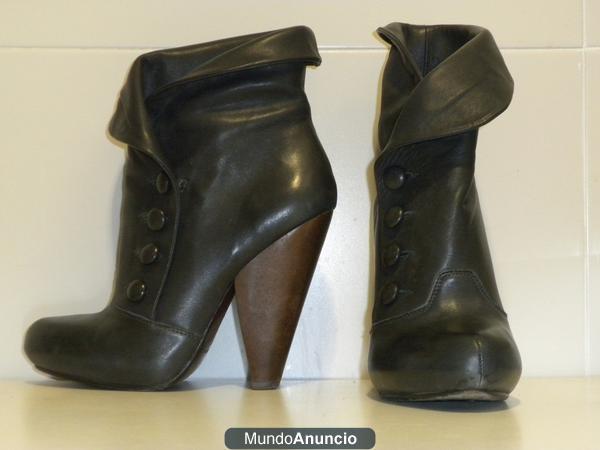 Botines Italianos, Marca Ash. Grises. Talla 37.