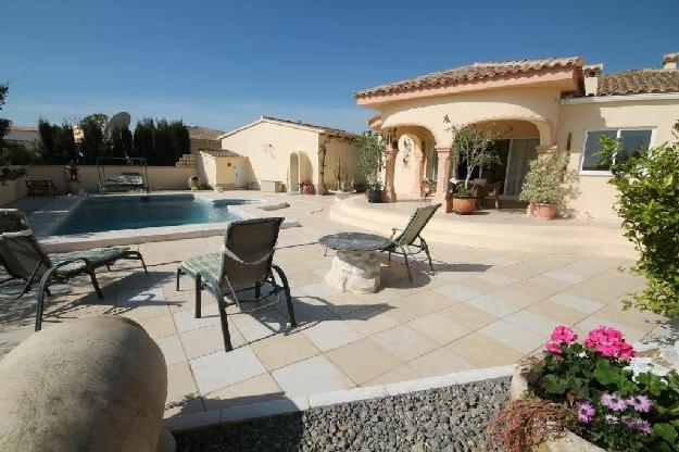 Chalet en venta en Nucia (la), Alicante (Costa Blanca)