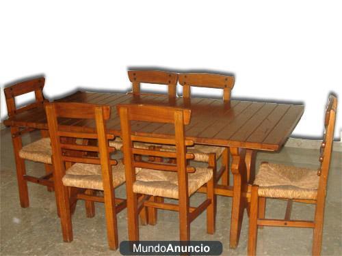 Conjunto de comedor de madera rústico tipo tirolés