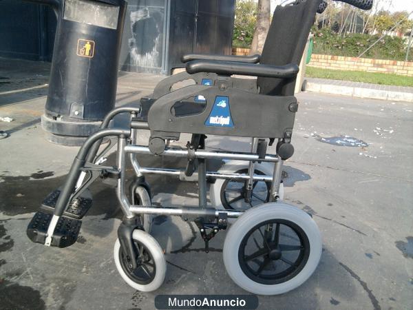 vendo carrito de ruedas para personas convalecientes o que la necesiten