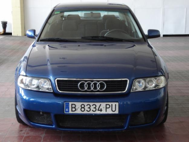 AUDI A4 2.6 I