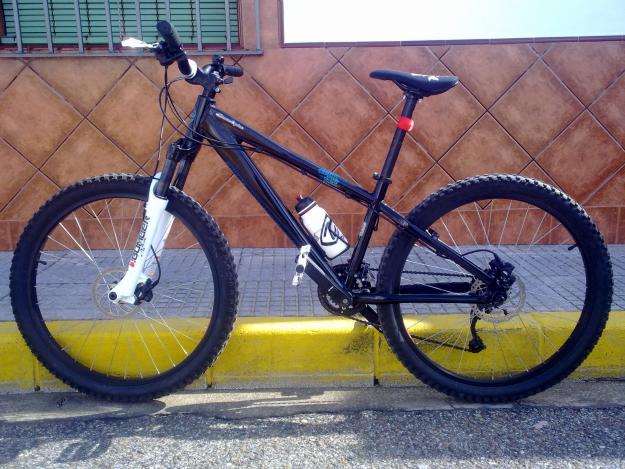 Vendo Bicicleta Kona Stuff en perfecto estado...